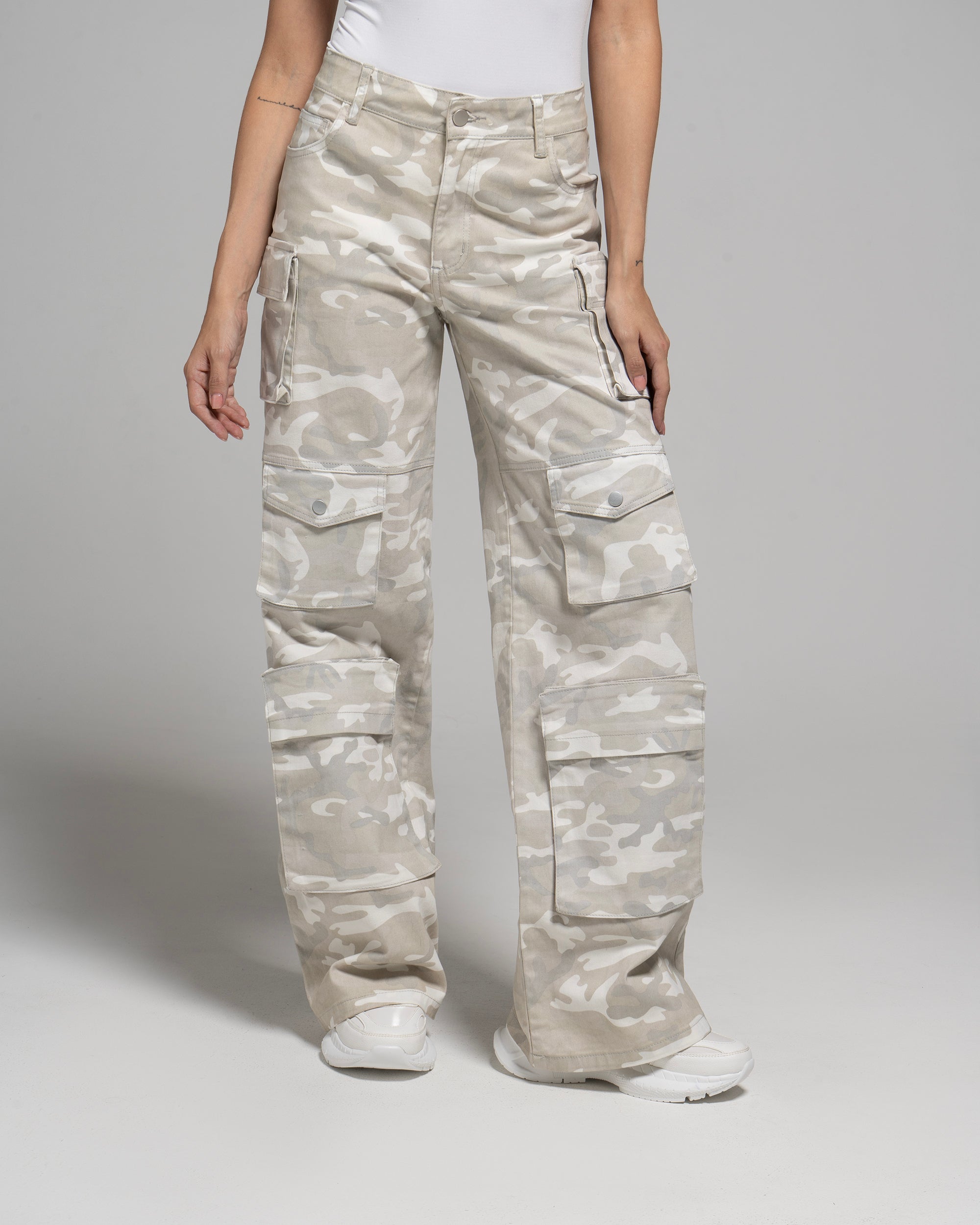 PANTALON CARGO CAMUFLADO CLARO