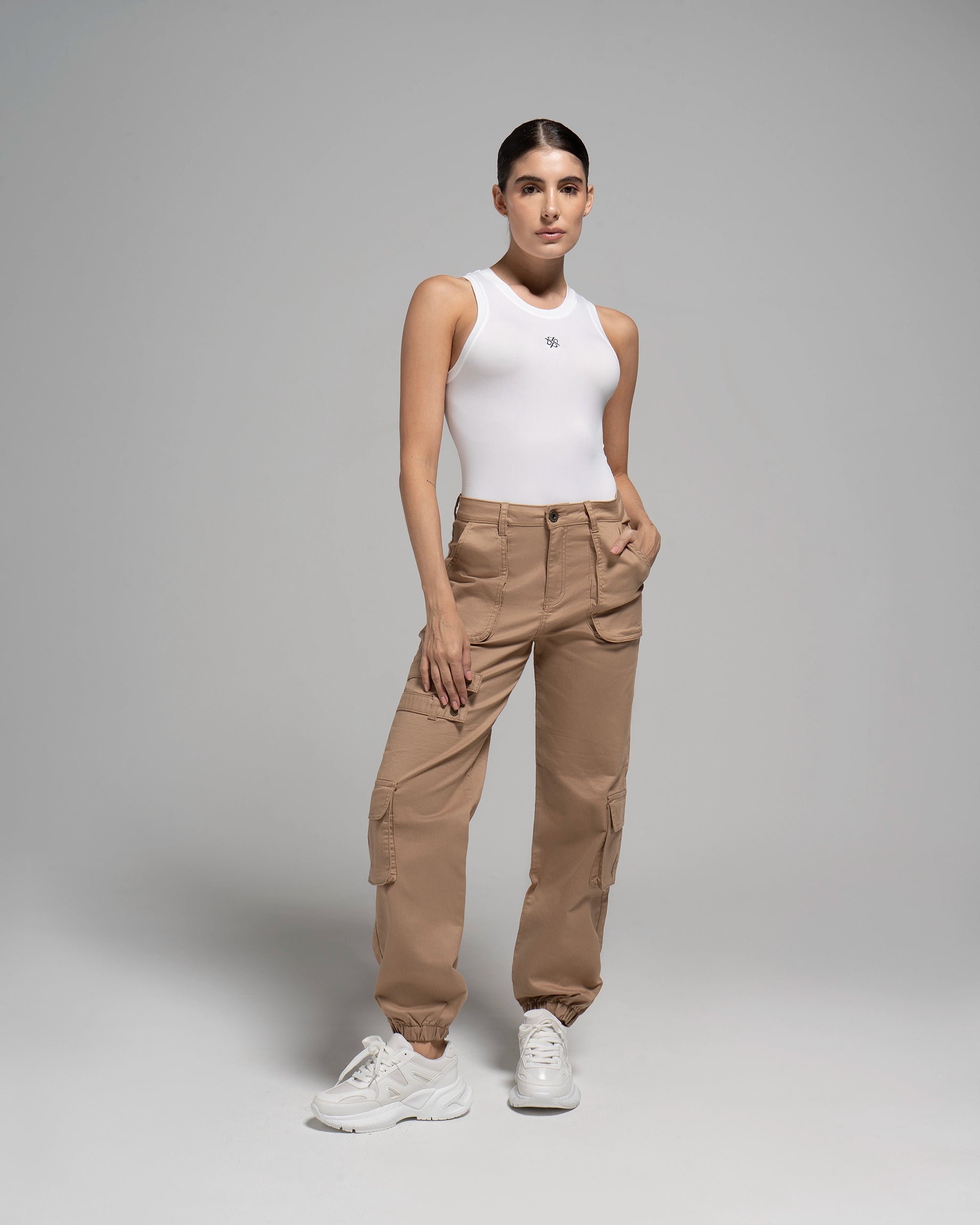 JOGGER EN DRILL CAFÉ