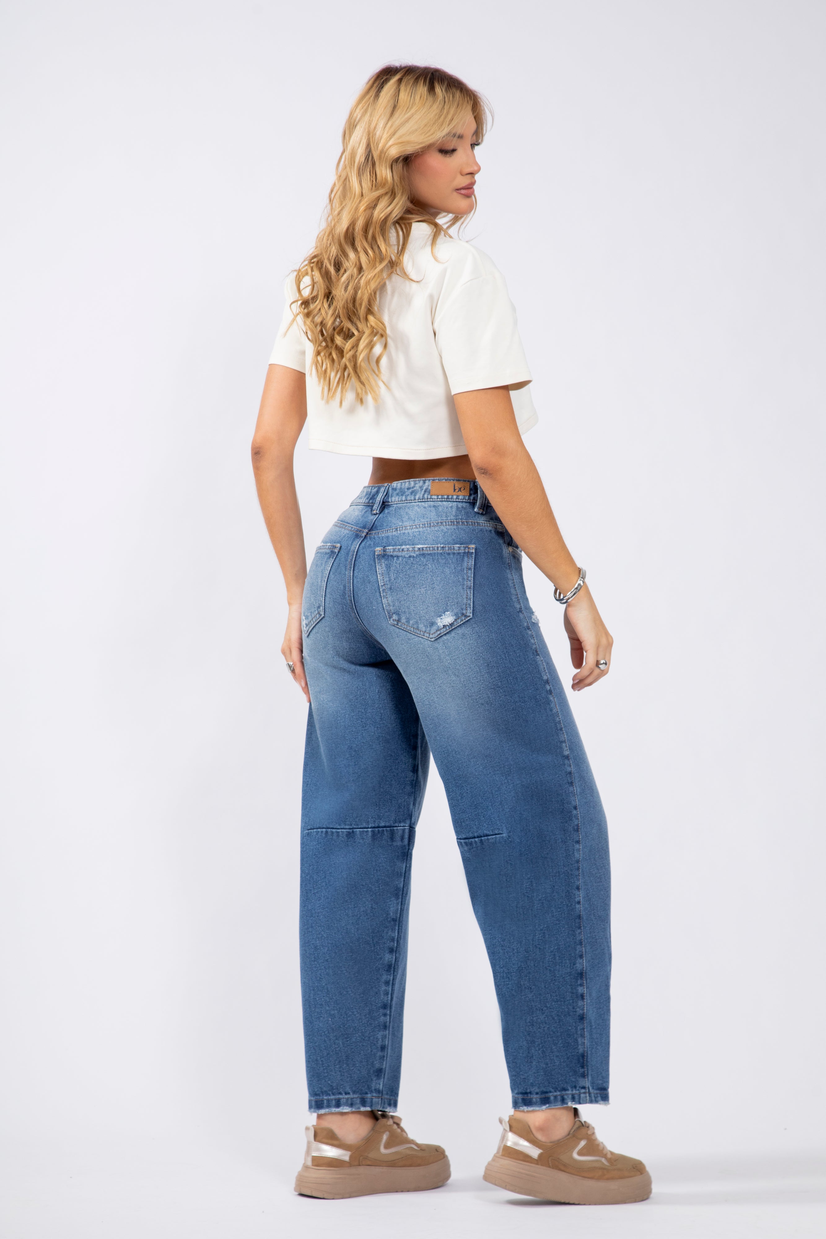 BARREL JEAN